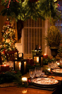Six Ways to Avoid a Holiday Decor Disaster In Your Home in Kirkland, WA